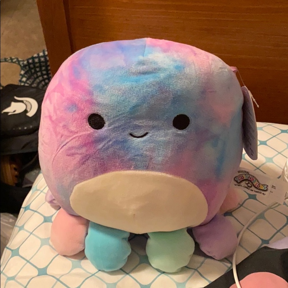 Mary Octopus Squishmallow